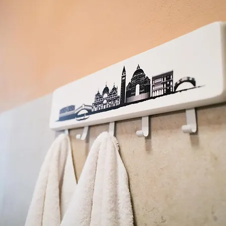Ca' Piraghetto 3 Bedroom Apartamento Mestre