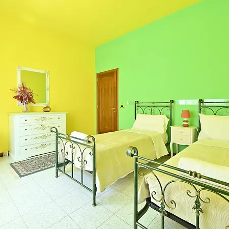 Ca' Piraghetto 3 Bedroom Apartamento